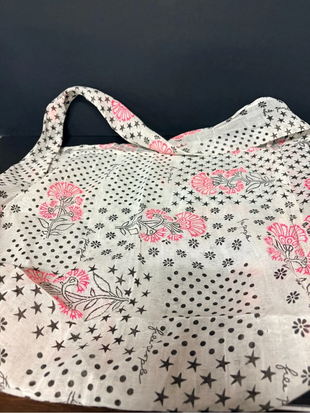 Free People Light Gray Floral & Star Print Shoulder Tote Bag - Pink Accent